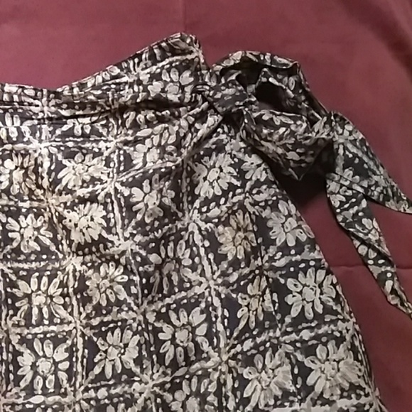 Skirt - Picture 4 of 5